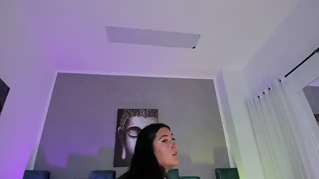 Snapshot of Kathia_Morelli chatting on March 21, 2025, 7:46 pm Kathia Morelli online show from March 21, 2025, 7:46 pm