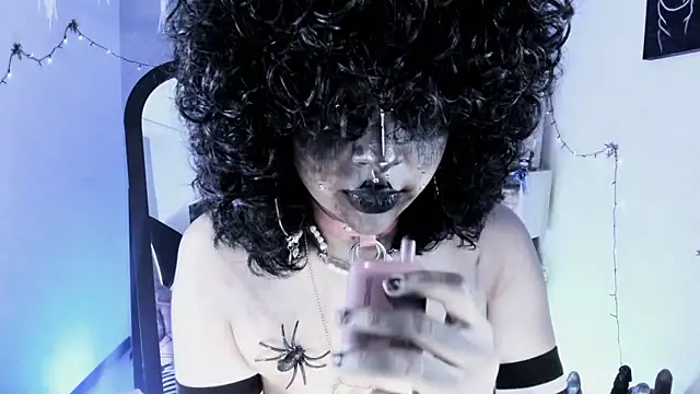 kuromi69 online show from February 11, 2026, 6:29 am