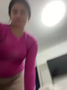 Snapshot of Stephania_18 chatting on December 21, 2024, 8:21 pm Stephania 18 online show from December 21, 2024, 8:21 pm