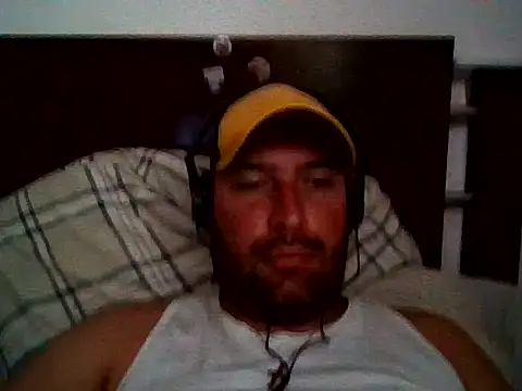 LukaE35 online show from June 5, 2026, 5:51 pm