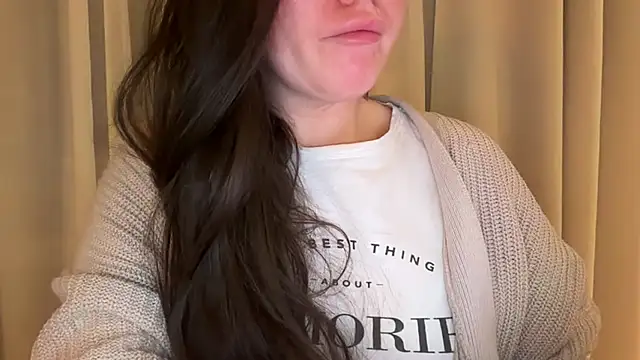 Snapshot of Sandysecret chatting on February 16, 2026, 9:11 pm Sandysecret online show from February 16, 2026, 9:11 pm