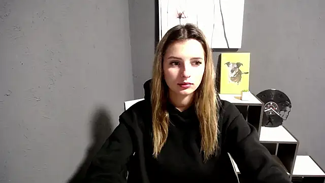 lady olivia  online show from September 30, 2025, 3:39 pm