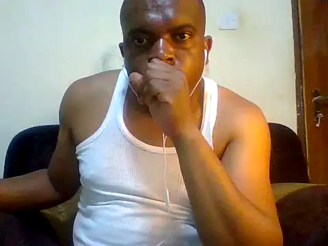 lui cuuty online show from October 5, 2025, 12:20 am