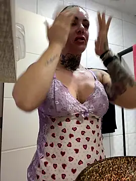 YasmimBrasil online show from November 11, 2025, 7:30 am