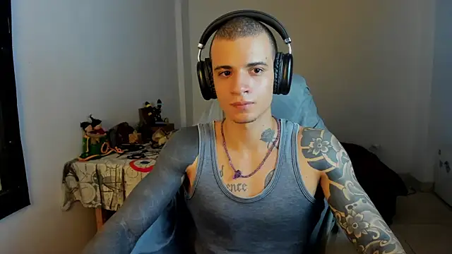 Snapshot of Balo_lovers chatting on March 12, 2025, 3:24 am Balo lovers online show from March 12, 2025, 3:24 am