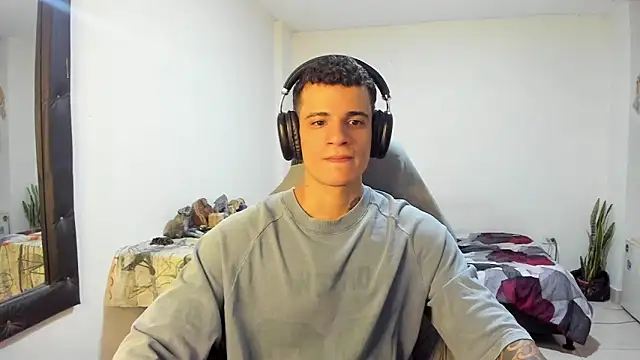 Snapshot of Balo_lovers chatting on December 2, 2025, 6:47 pm Balo lovers online show from December 2, 2025, 6:47 pm