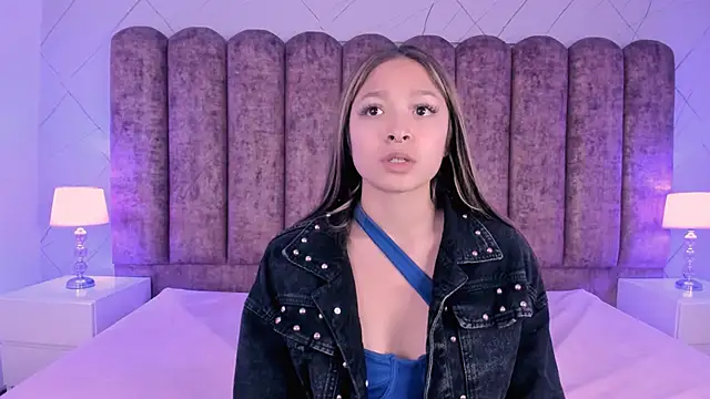 Snapshot of Victoria_Adams14 chatting on January 24, 2025, 12:31 pm Victoria Adams14 online show from January 24, 2025, 12:31 pm