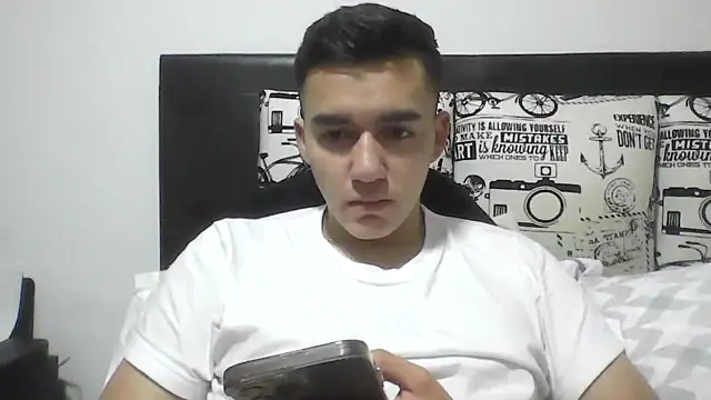 Estebitan vm online show from February 27, 2026, 4:34 am