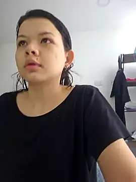 azumiichan online show from December 27, 2024, 2:22 pm