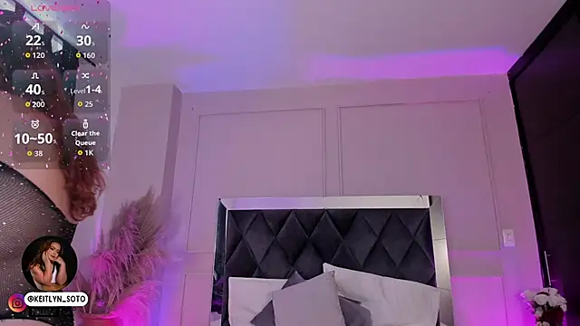 keitlynsoto online show from October 30, 2025, 12:39 pm