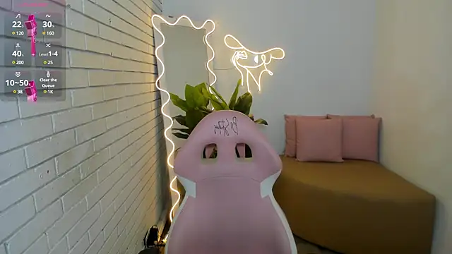 Snapshot of Chiara_tay chatting on February 5, 2025, 7:20 pm Chiara tay online show from February 5, 2025, 7:20 pm