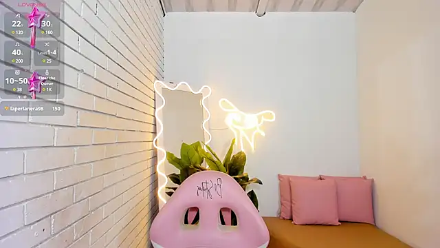 Snapshot of Chiara_tay chatting on February 5, 2025, 10:22 pm Chiara tay online show from February 5, 2025, 10:22 pm