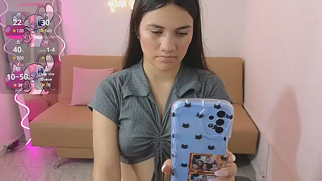 Snapshot of Chiara_tay chatting on March 7, 2025, 3:40 am Chiara tay online show from March 7, 2025, 3:40 am