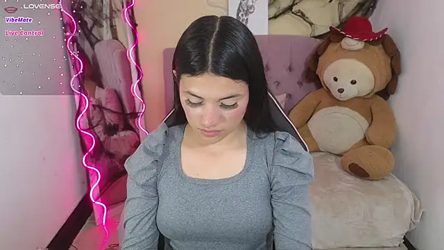 Snapshot of Chiara_tay chatting on October 23, 2025, 3:06 am Chiara tay online show from October 23, 2025, 3:06 am