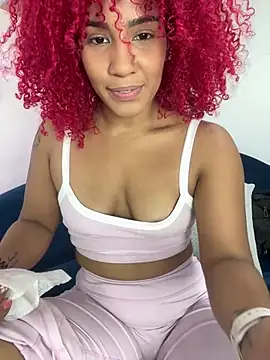 Snapshot of RubyRossel chatting on April 11, 2026, 6:56 pm RubyRossel online show from April 11, 2026, 6:56 pm