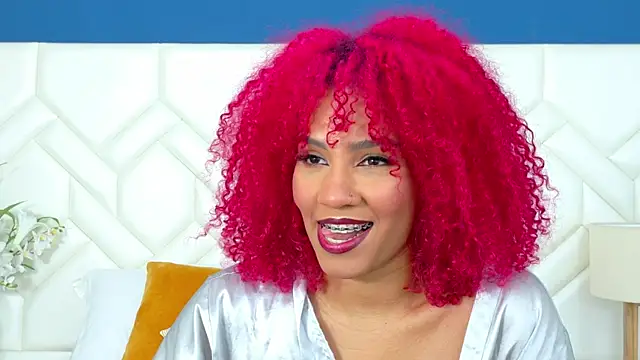 Snapshot of RubyRossel chatting on April 16, 2026, 12:39 pm RubyRossel online show from April 16, 2026, 12:39 pm