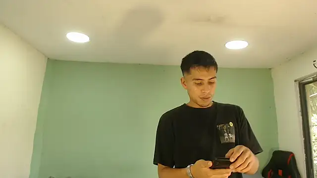 danielitopapuu online show from February 17, 2026, 4:13 pm