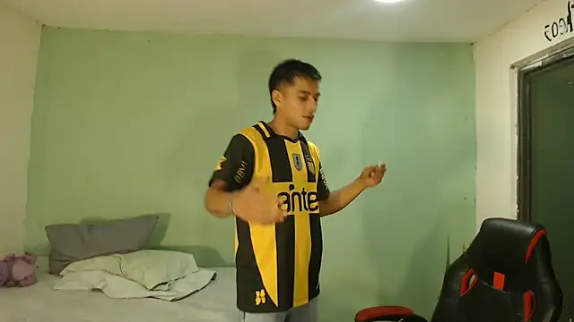 danielitopapuu online show from February 26, 2026, 12:09 am