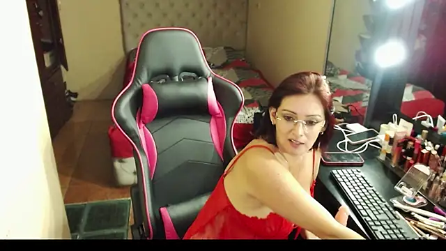 Carol Scottt online show from December 28, 2024, 3:26 am