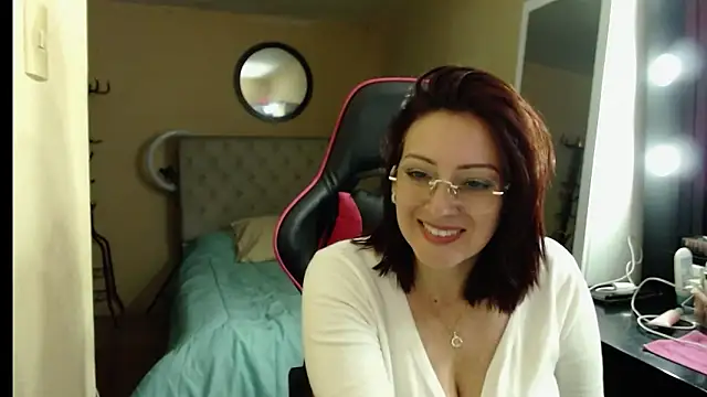 Carol Scottt online show from September 25, 2025, 9:18 pm