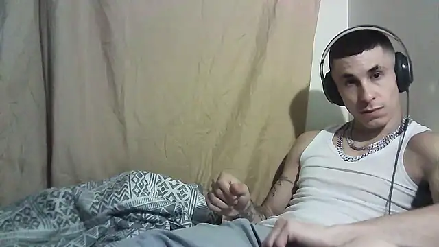 --D-a-D-D-y- online show from December 13, 2024, 11:39 pm