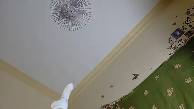 Jacky queen online show from April 8, 2026, 6:02 am