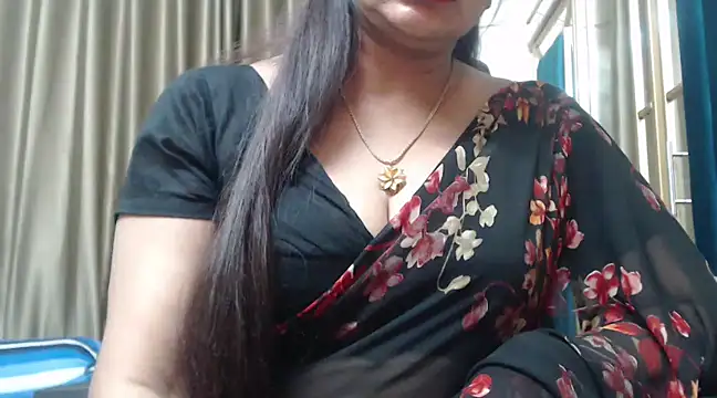 desi-maisa130 online show from January 13, 2025, 8:04 pm