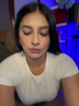 sarasoto 1 online show from February 8, 2025, 9:15 pm