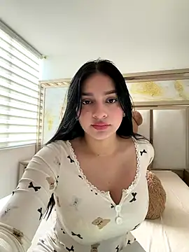 sarasoto 1 online show from December 17, 2025, 7:42 pm