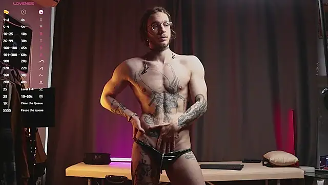 pleasure8869 online show from February 14, 2025, 11:10 am