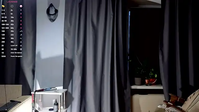 pleasure8869 online show from November 18, 2025, 6:07 am