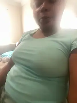 JCCaramelbarbie1 online show from October 11, 2025, 1:31 pm