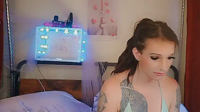 cassiemichellexx online show from August 3, 2026, 10:13 pm