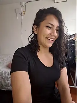 Snapshot of Thaliacooper_ chatting on January 30, 2025, 6:21 pm Thaliacooper online show from January 30, 2025, 6:21 pm