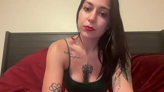 QueenLolaX online show from October 10, 2025, 3:49 am