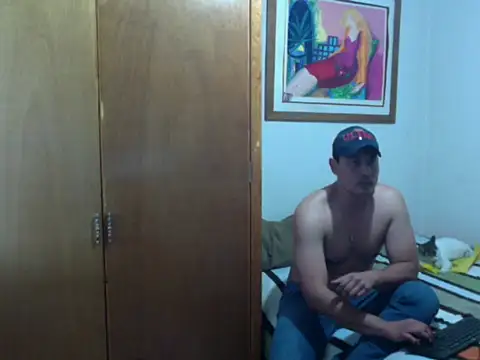 Snapshot of Zordomud0 chatting on December 16, 2025, 12:15 am Zordomud0 online show from December 16, 2025, 12:15 am