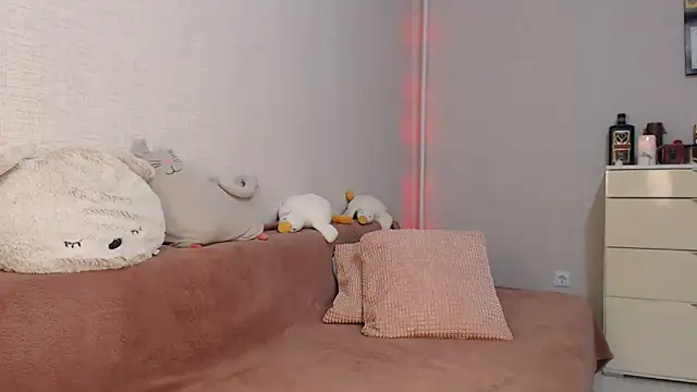 lovely hayley online show from February 5, 2025, 9:40 pm