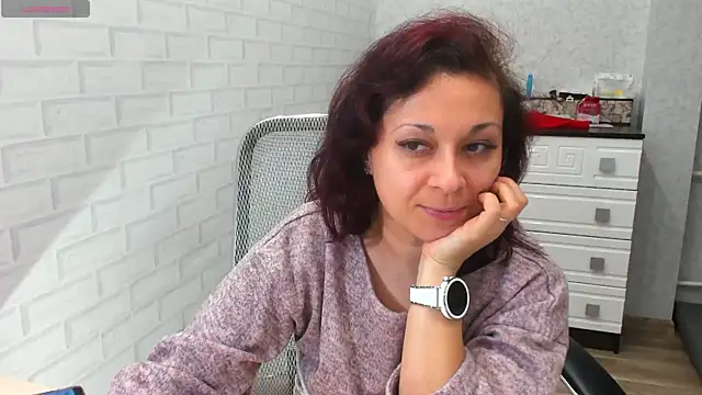 Snapshot of TeasyLana chatting on February 7, 2026, 8:34 pm TeasyLana online show from February 7, 2026, 8:34 pm