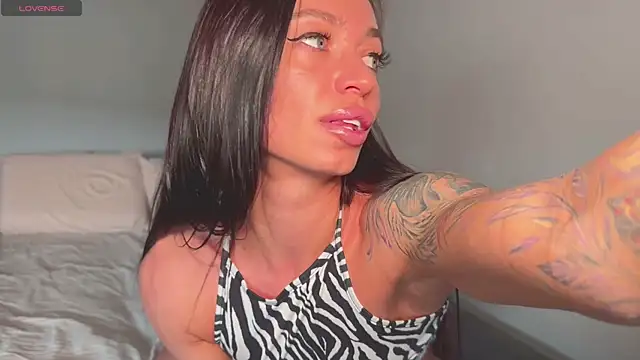 Melanisoul online show from April 13, 2026, 2:28 am