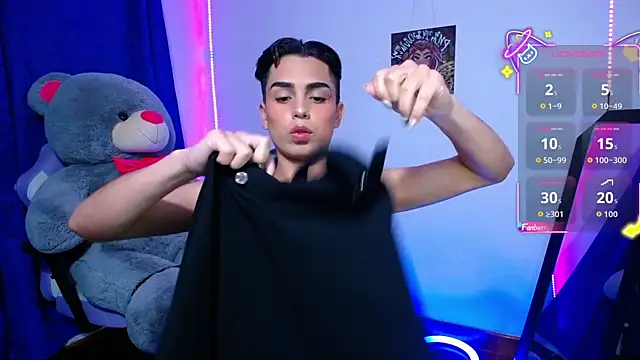 OwenBluee online show from June 1, 2026, 8:27 am