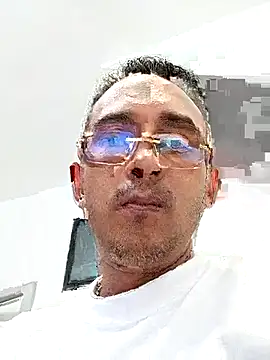 Snapshot of paisa233 chatting on October 29, 2025, 10:33 pm paisa233 online show from October 29, 2025, 10:33 pm