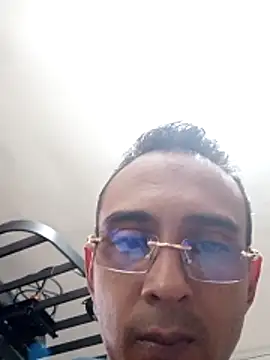 Snapshot of paisa233 chatting on January 6, 2026, 9:50 pm paisa233 online show from January 6, 2026, 9:50 pm