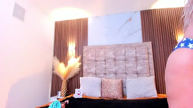 AnastasiaTaylor  online show from October 17, 2025, 3:20 am