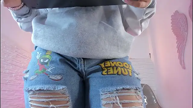 mia six66 online show from January 25, 2025, 11:34 am