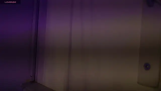 mia six66 online show from November 3, 2025, 5:25 pm