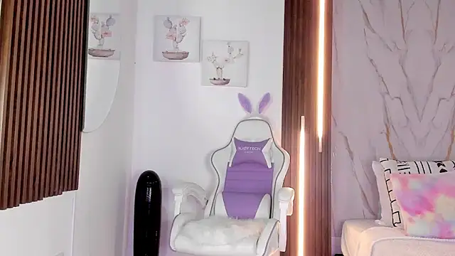 mia six66 online show from November 23, 2025, 11:54 am