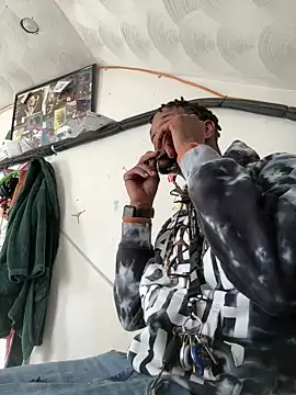 rayyymack online show from December 19, 2024, 5:40 pm