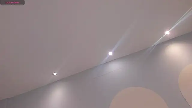 ValeriaRiveraX online show from February 23, 2025, 5:39 pm