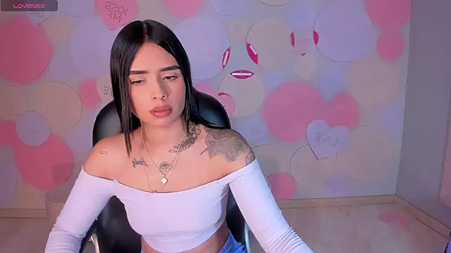 MariaHerrera  online show from December 29, 2024, 11:50 pm