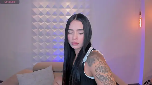 MariaHerrera  online show from October 19, 2025, 5:24 pm